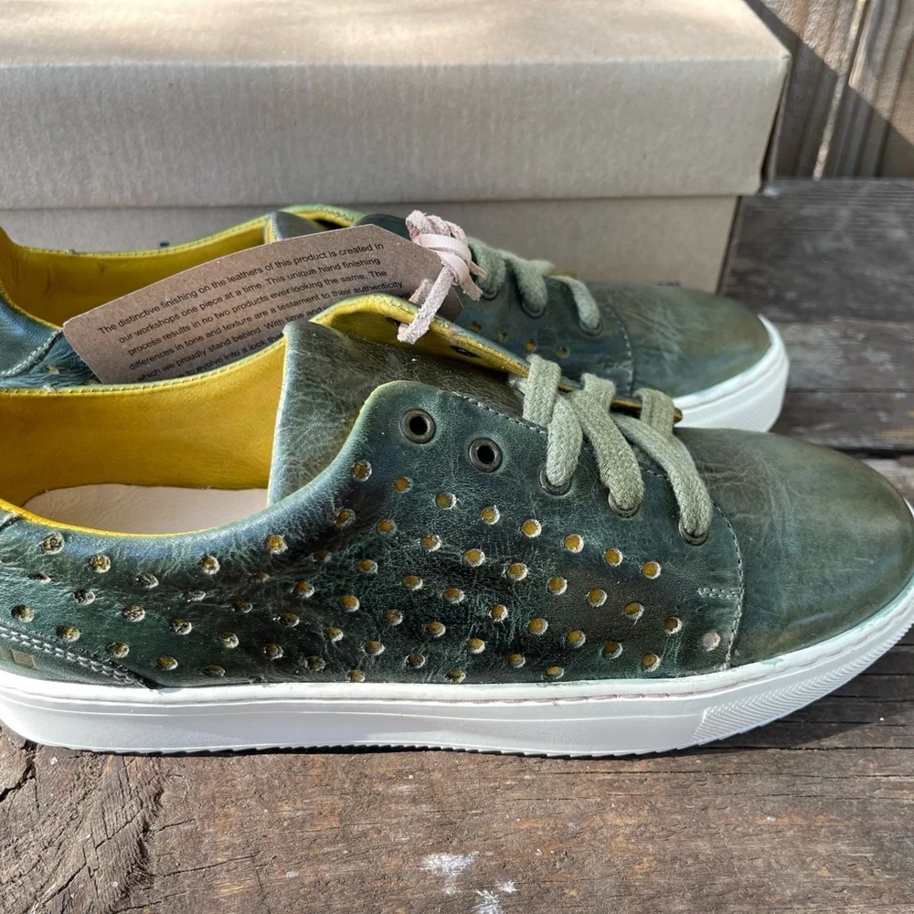 NIB BED STU Lyne in Pistachio Rustic. - Picture 8 of 12